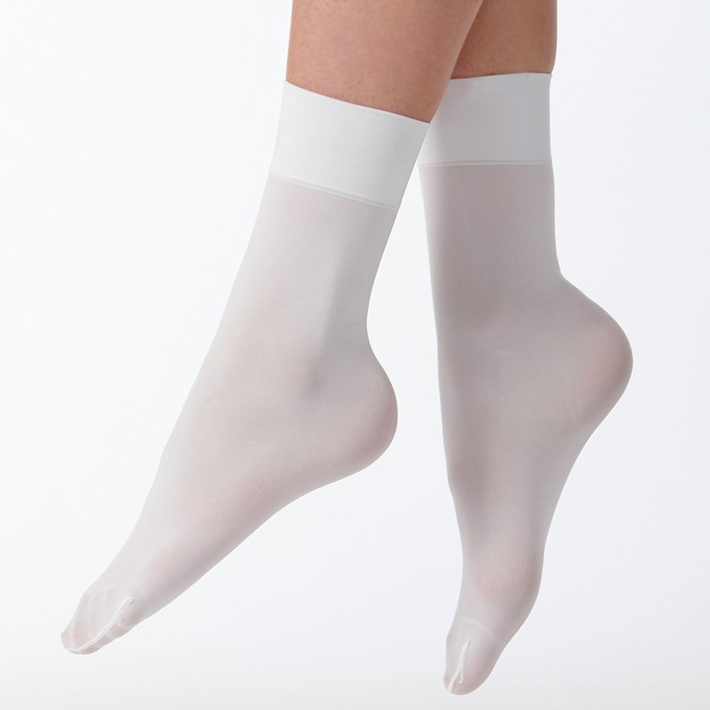 Silky essentials ballet socks