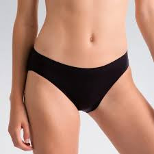 Invisible high cut briefs